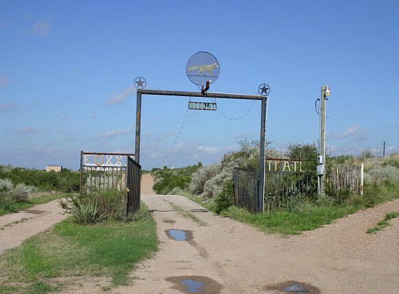 2nd image of 10035 N Us Highway 277