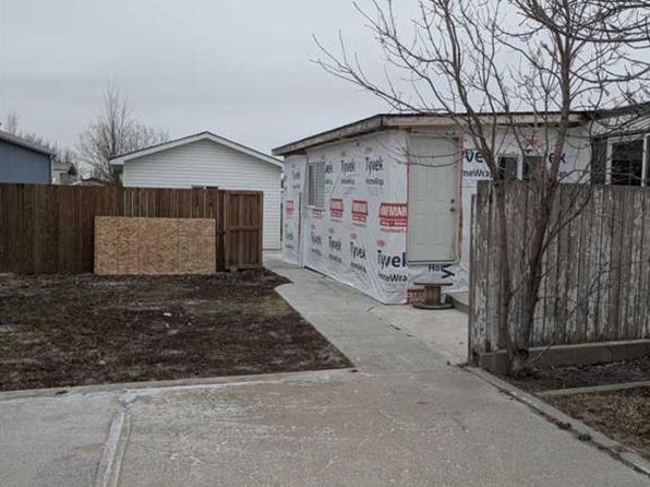 4806 E 6th St, Coalhurst, AB T0L 0V2