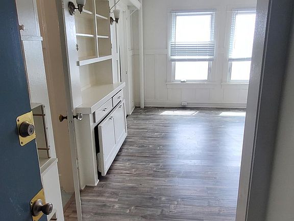 3rd image of 16 Thornton Ave #300