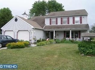 24 McIntosh Rd, Sewell, NJ 08080