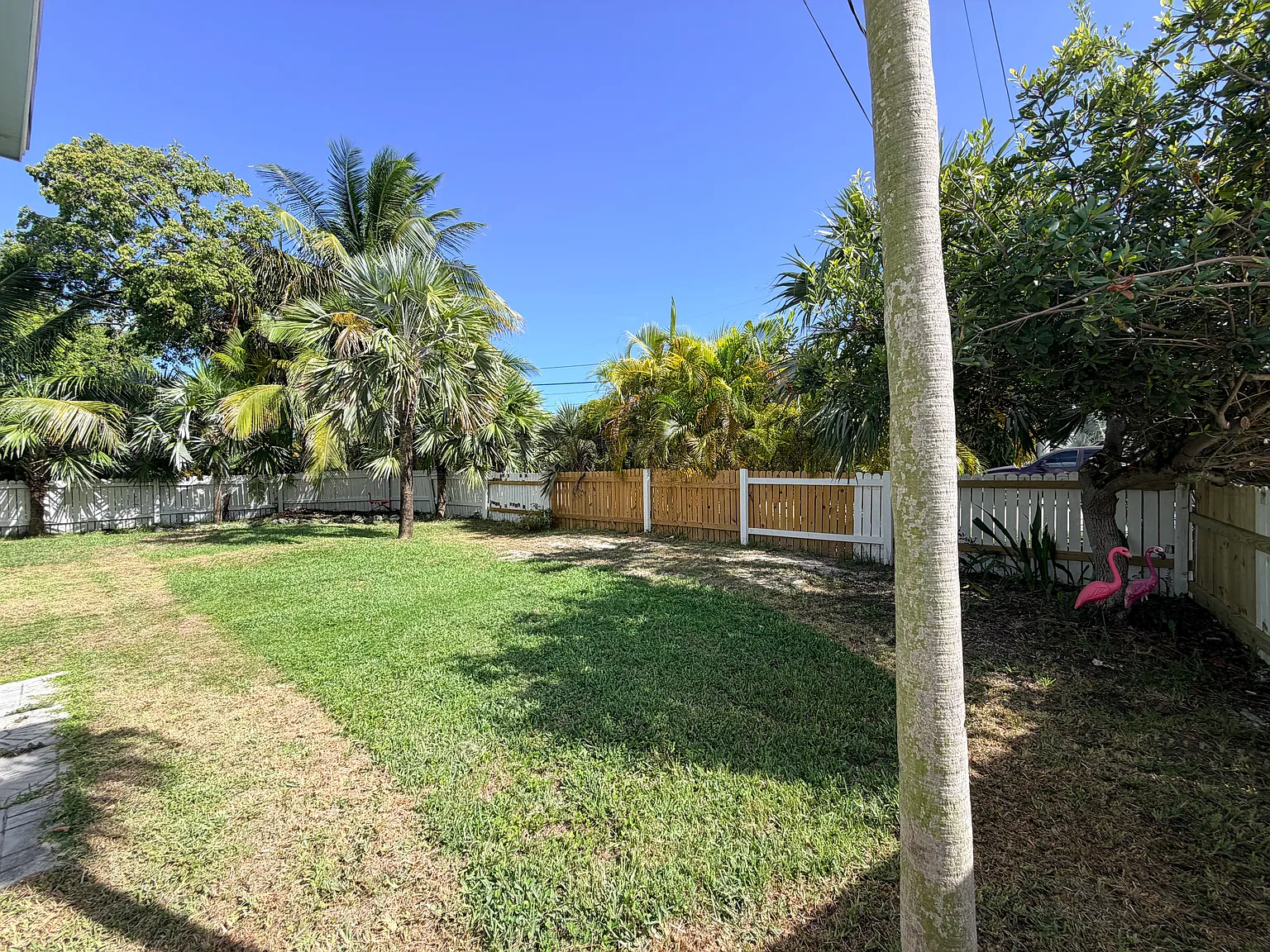 2 bed, 1184 sqft, $3,950 — Photo 2