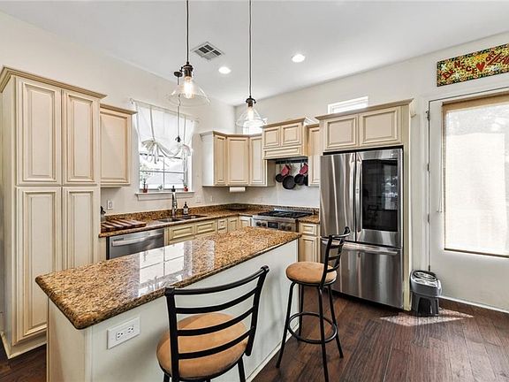 4th image of 6915 Fleur De Lis Dr