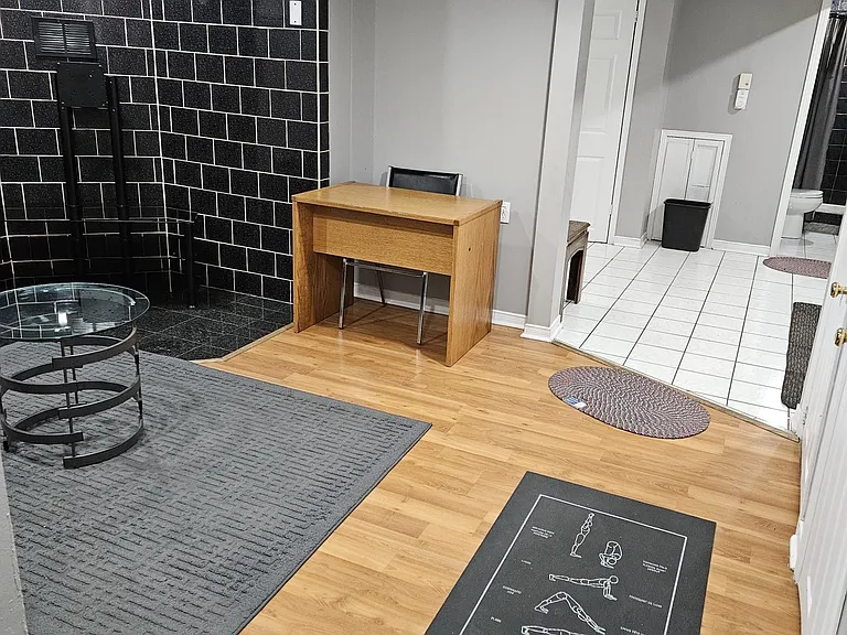 14 Tina Ct #2 — Photo 5