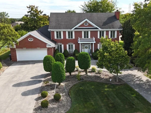 8115 Pluskota Dr, Orland Park, IL 60462