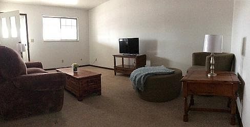 1st image of 400 Tracy Ln APT 7