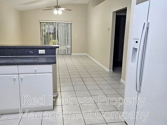 3rd image of 1916 Santa Barbara Blvd APT A