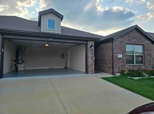 431 Red Robin St #431, Centerton, AR 72719