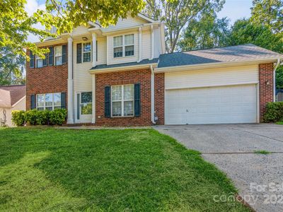 912 Jordans Pond Ln, Charlotte, NC, 28214