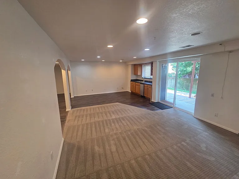 10232 Jill Ave — Photo 33