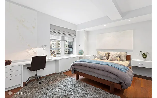 Sold by Douglas Elliman | media 15