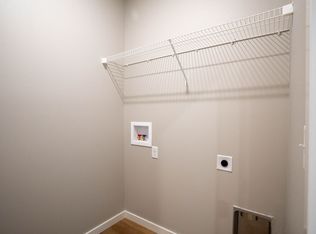 1726 Cash Dr, Mount Vernon, MO 65712