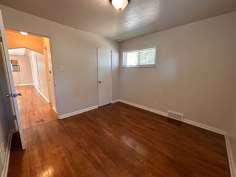 3141 W 21st Ave — Photo 23
