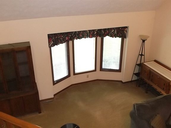 5th image of 925 Edgewood Blvd