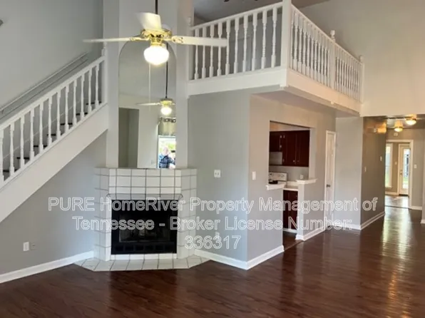 1650 Sorghum Mill Dr, Cordova, TN 38016