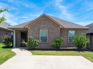 891 Cody Cir, Fultondale, AL 35068