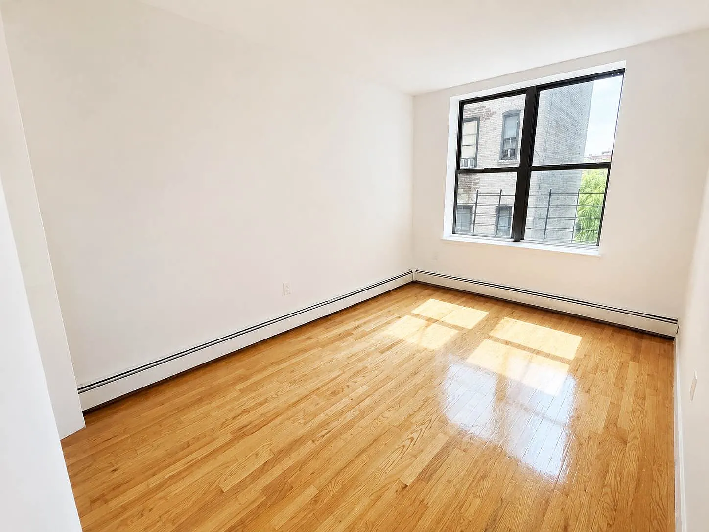 1310 Sheridan Avenue — Photo 4