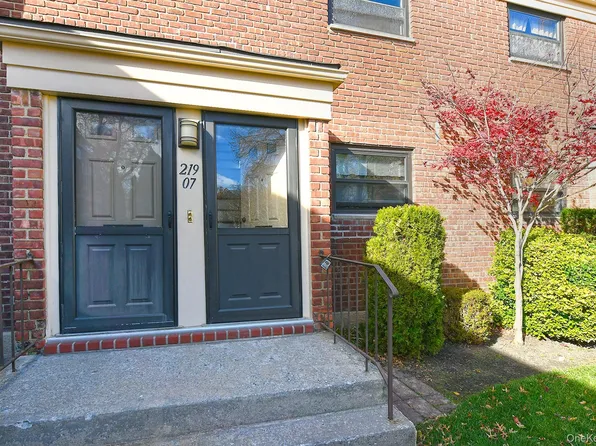219-07 74th Avenue #447B2, Oakland Gardens, NY 11364