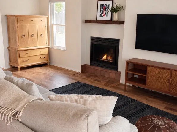 1019 E Haley St, Santa Barbara, CA 93103