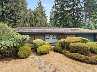 1806 NW Blue Ridge Dr, Seattle, WA 98177