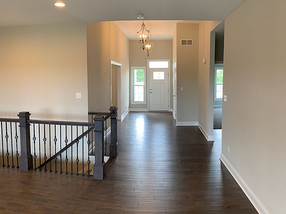 4th image of 10583 Oakridge Ct