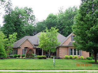 430 Snow Trail Dr, Findlay, OH 45840