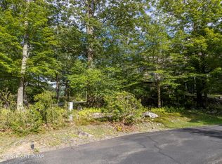 Creekside Rd, Canadensis, PA 18325