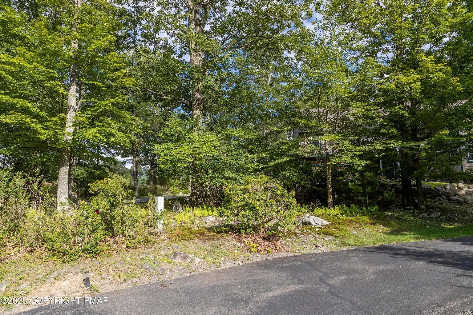 Creekside Rd photo 1