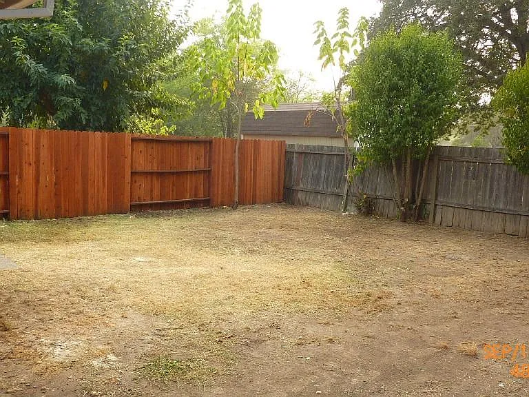 7863 Mariposa Ave — Photo 24