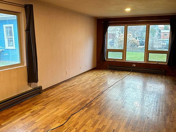 4th image of 709 E Manitoba Ave APT 1