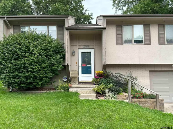 13010 Gertrude St, Omaha, NE 68138