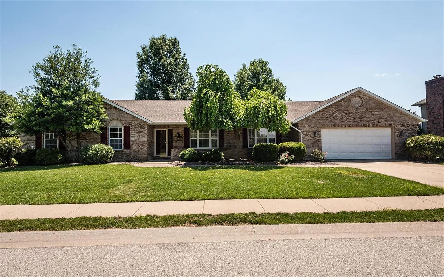 617 E Wesley Dr photo 1