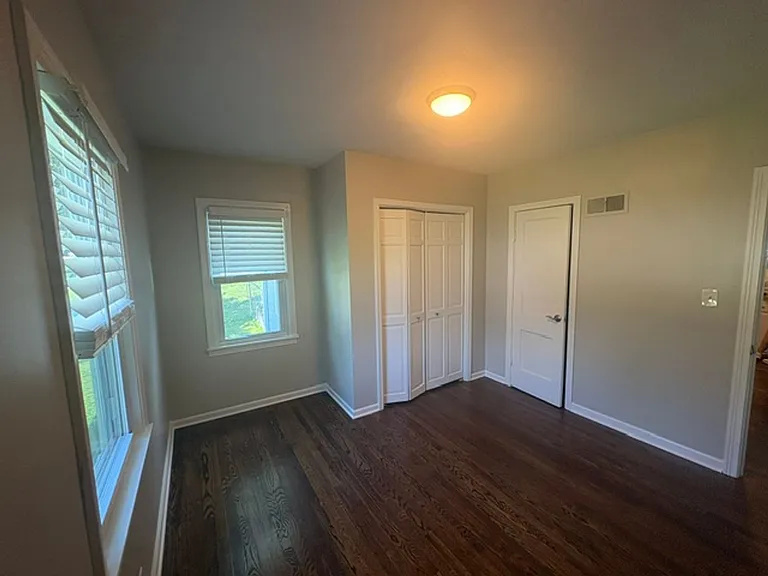 406 N Armstrong St — Photo 9