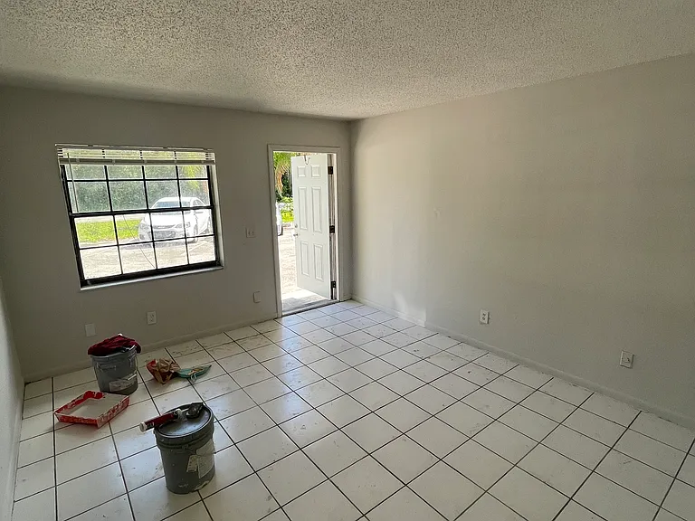 6702 Miramar Ave #D — Photo 8