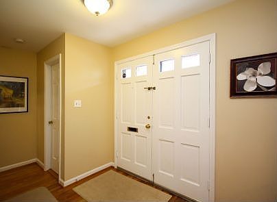 4th image of 2083 Hopewood Dr