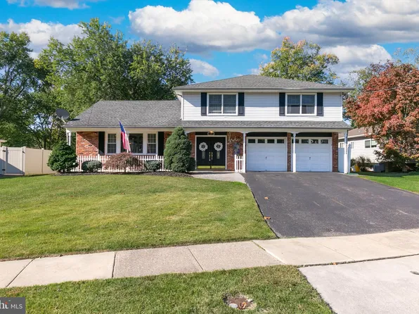 214 Forrest Dr, Turnersville, NJ 08012