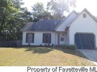 3213 Masters Dr, Hope Mills, NC 28348