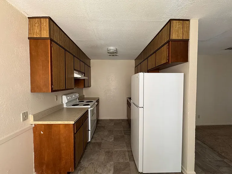 4304 Lake Rd — Photo 2