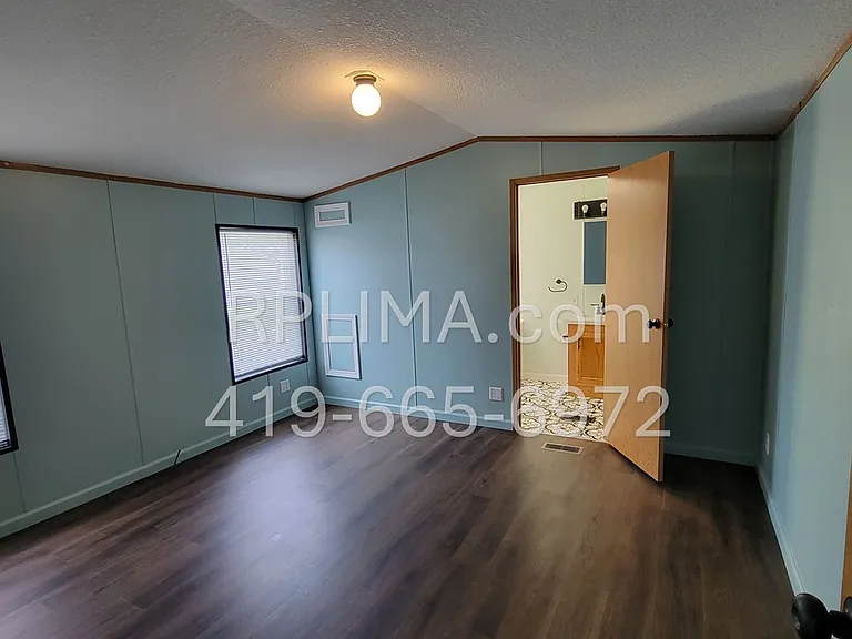 302 W Main St #302.5 — Photo 8