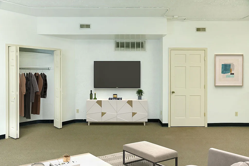1 bed, 990 sqft, $1,100 — Photo 3