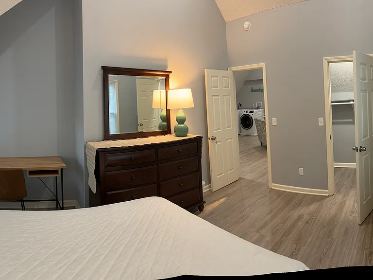 1051 Westmoreland Ave #1 — Photo 10