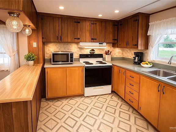 4th image of 1240 E Business Highway 83 Unit 6
