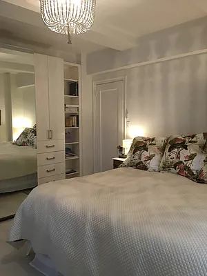 Sold by G. Laurie Cooper | media 7