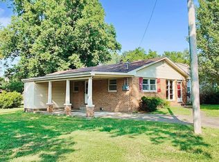 305 E 12th St, Metropolis, IL 62960