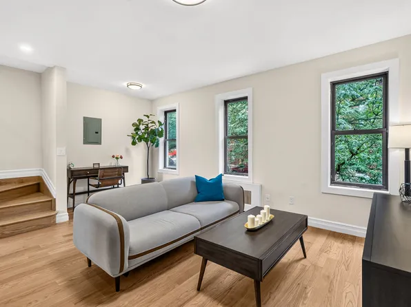 286 Wadsworth Avenue image 1 of 41