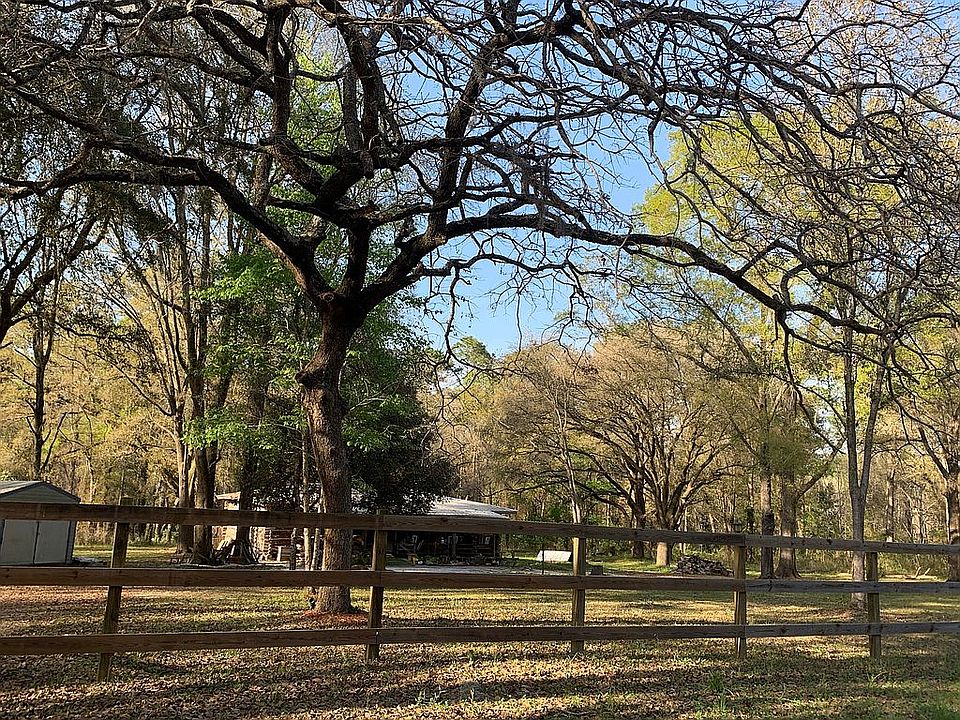 1st image of 12047 Confederate Dr N
