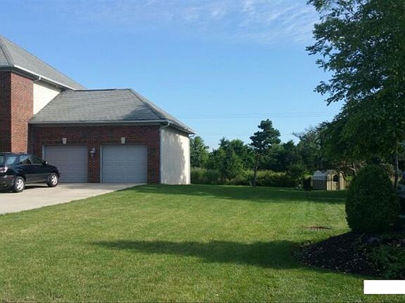 3rd image of 3135 Sunglow Dr