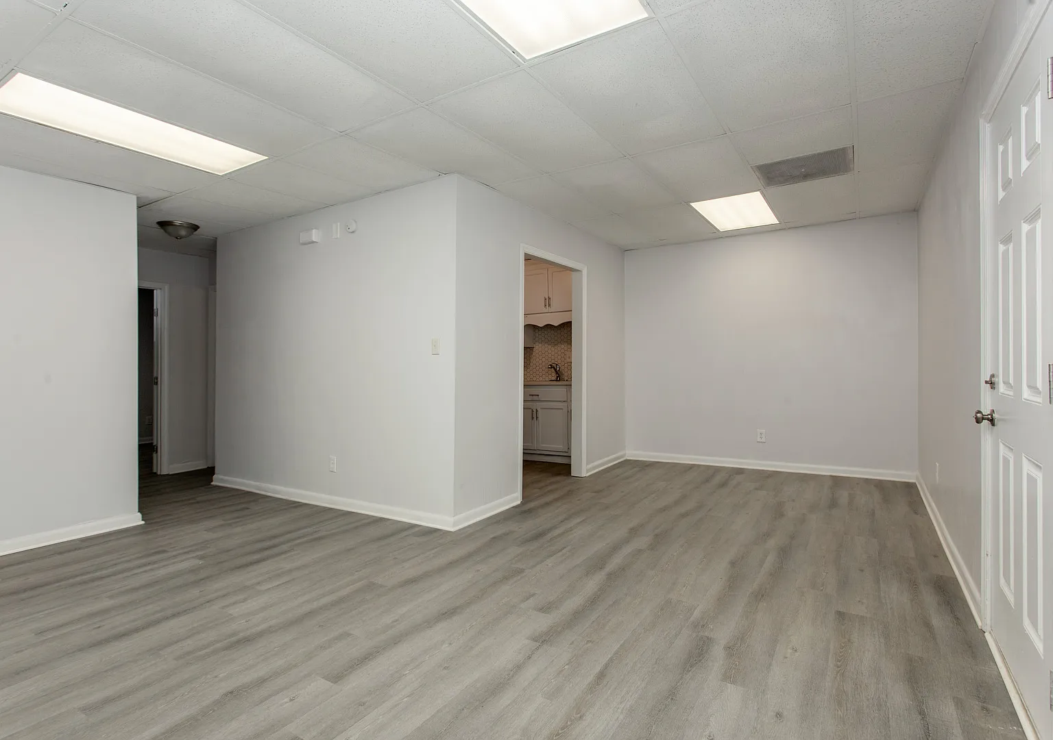 2 bed, 1177 sqft, $1,345 — Photo 4