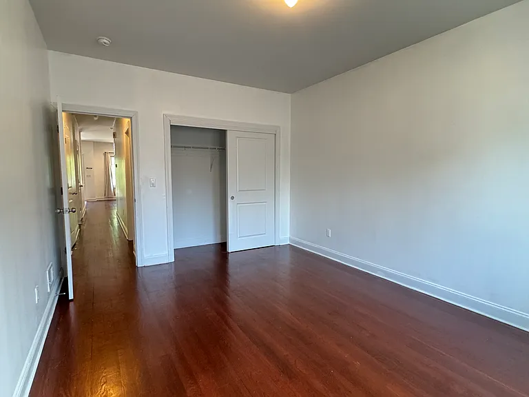 441 Deisius St #1R — Photo 16