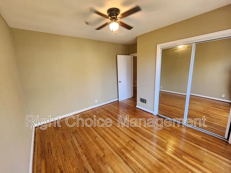 1097 Bolton Ct — Photo 9