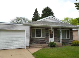 304 W 13th Ave, Mitchell, SD 57301